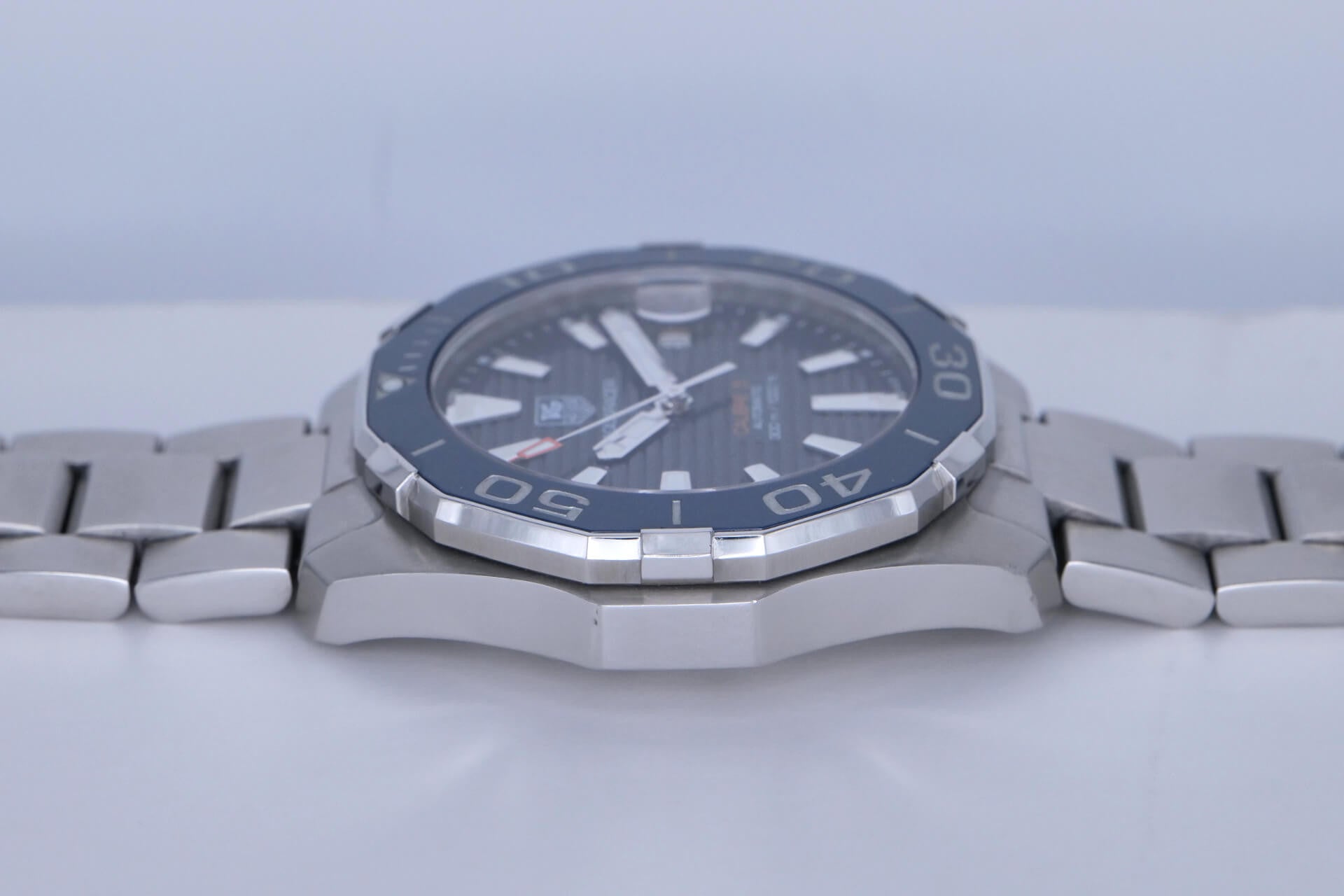 PRE-OWNED Tag Heuer Aquaracer Calibre 5 WAY211C-0