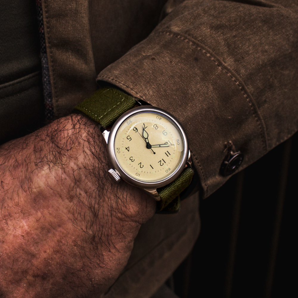 Praesidus Service Watch White Canvas P-38-MIC-B