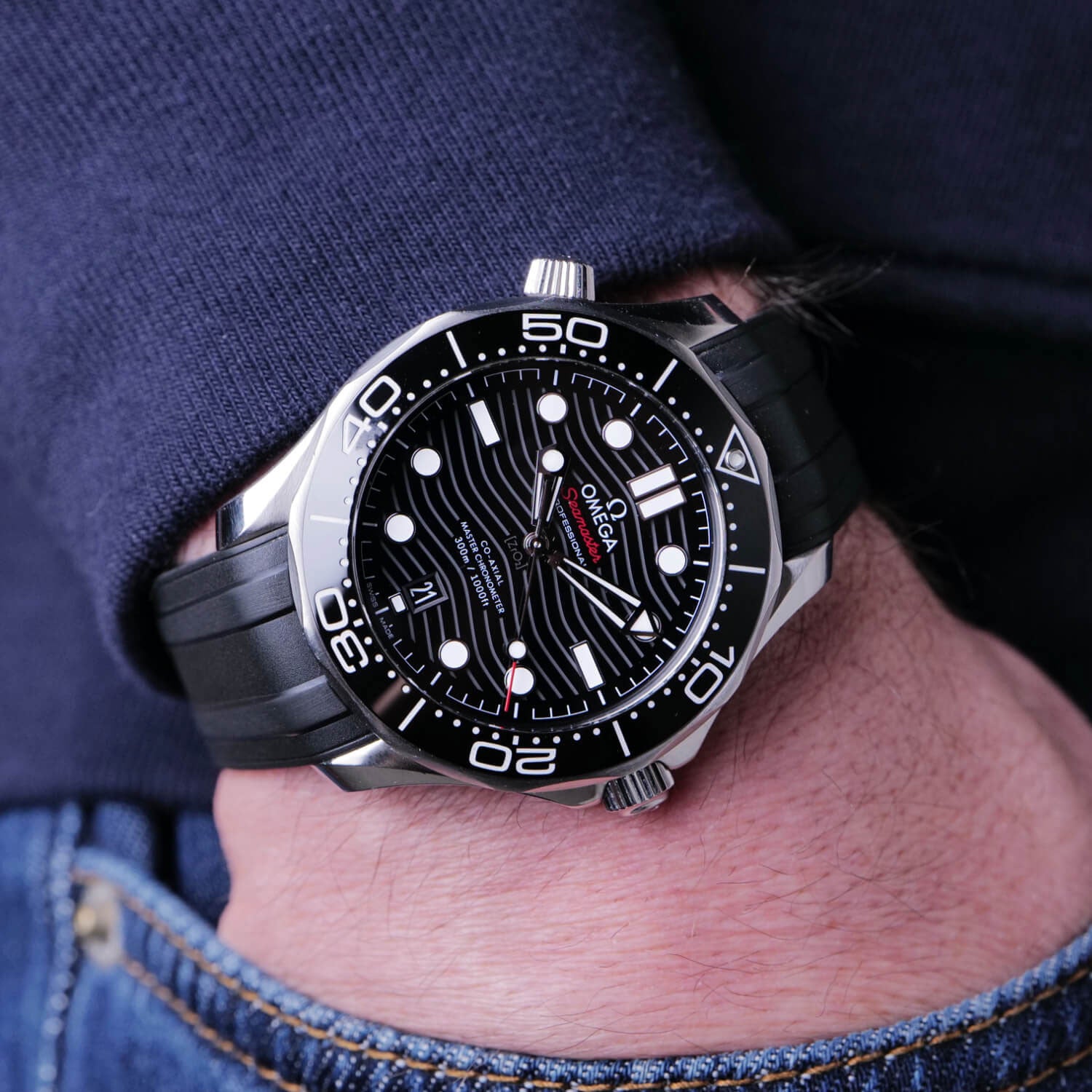 PRE-OWNED Omega Seamaster Diver 21032422001001