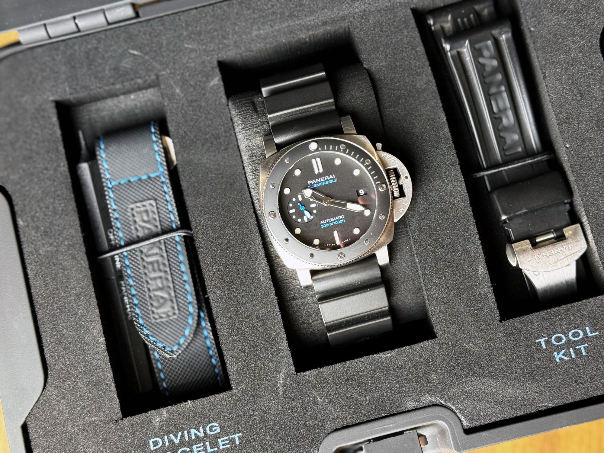 PRE-OWNED Panerai Submersible PAM00683