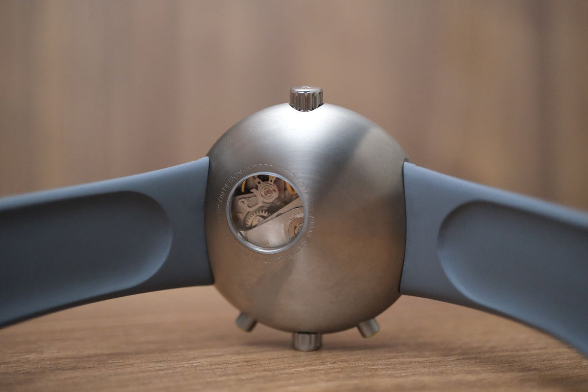 BEGAGNAD Ikepod Megapod Pilot GMT MG01