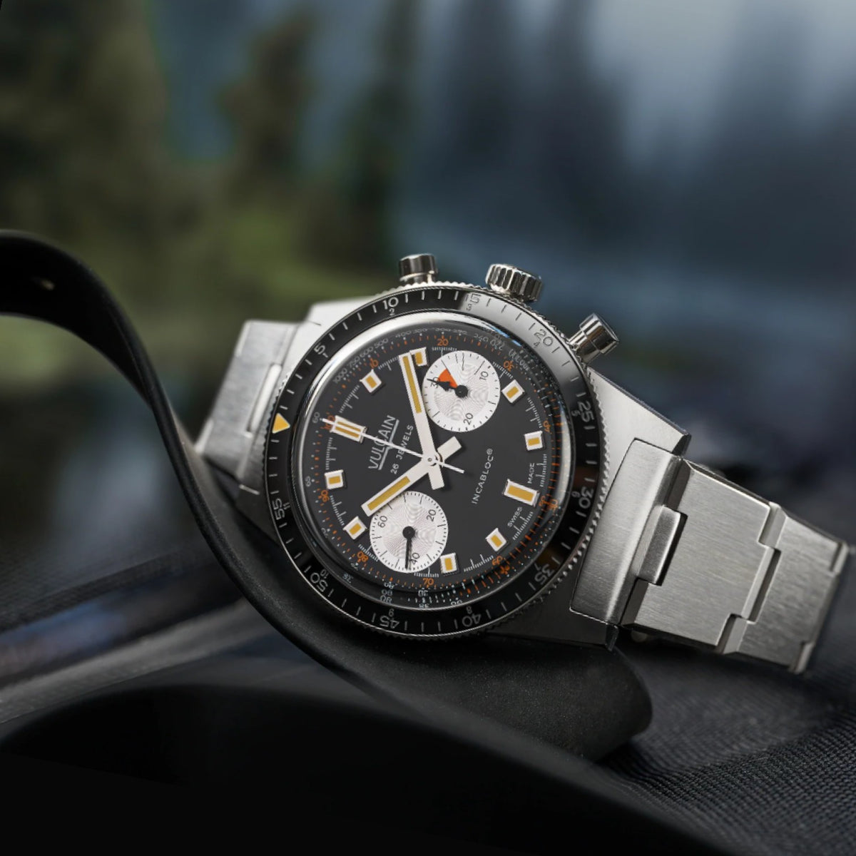 Vulcain Skindiver Chronograph Svart & Stållänk 590176A07.BHM286