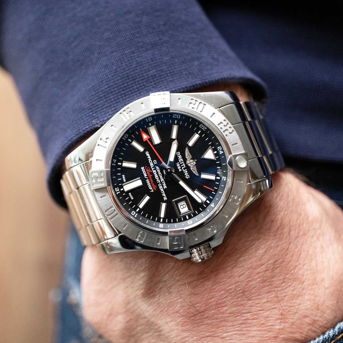 PRE-OWNED Breitling Avenger II GMT A3239011/BC35