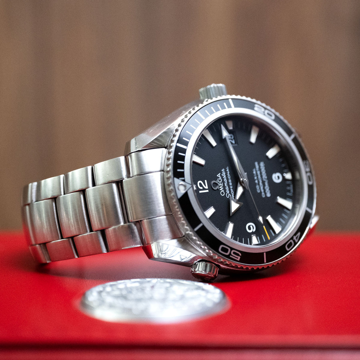 PRE-OWNED Omega Seamaster Planet Ocean 2201.50.00