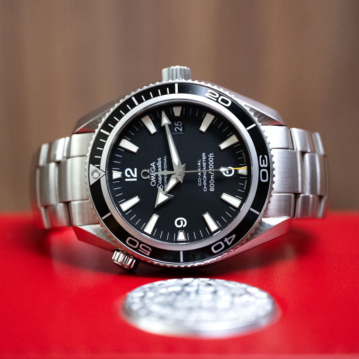 PRE-OWNED Omega Seamaster Planet Ocean 2201.50.00