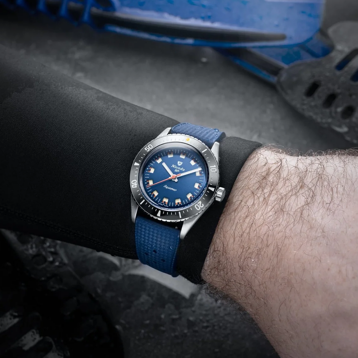 Nivada Grenchen Aquamar Blue Rubber Tropic 32074A24