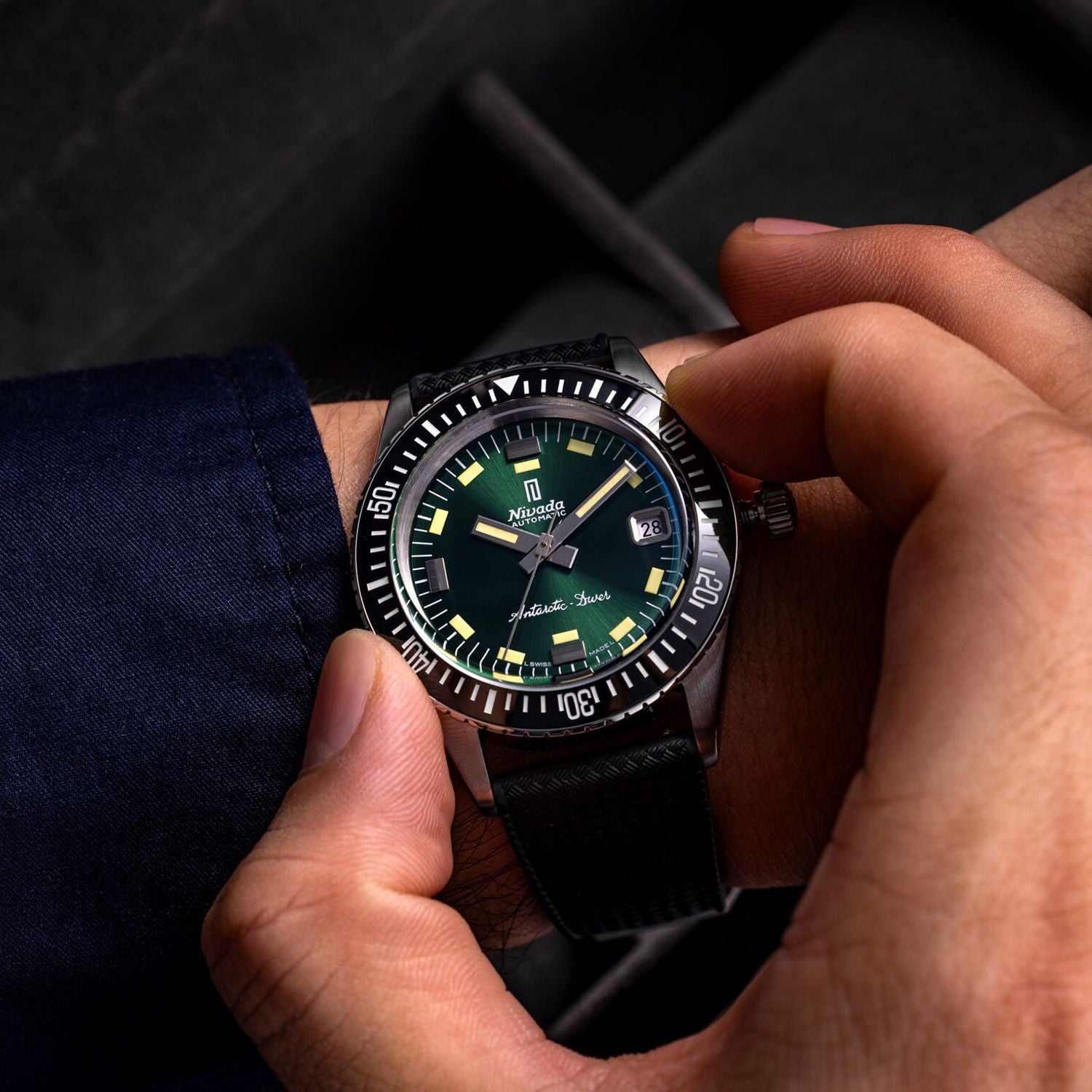 Nivada Grenchen Antarctic Diver Green Dial Flat Link Bracelet