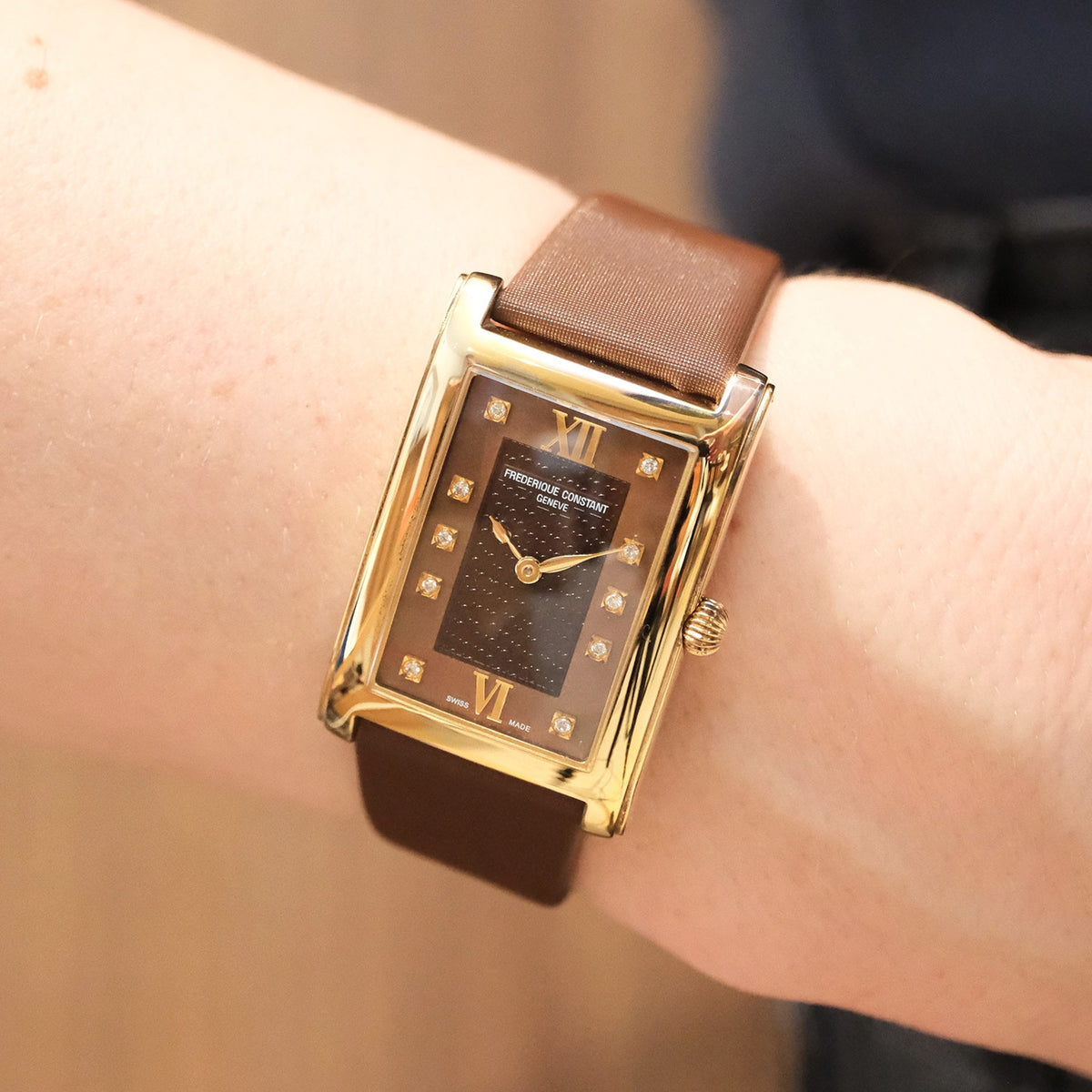 BEGAGNAD Frederique Constant Classic Carree Rose Gold