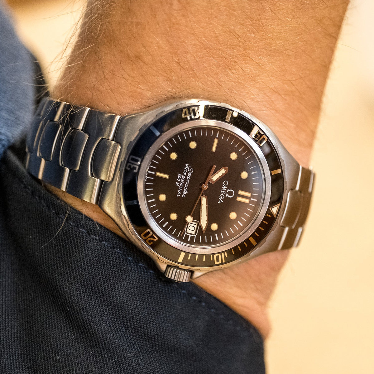 PRE-OWNED Omega Seamaster Professional Quartz 3961052
