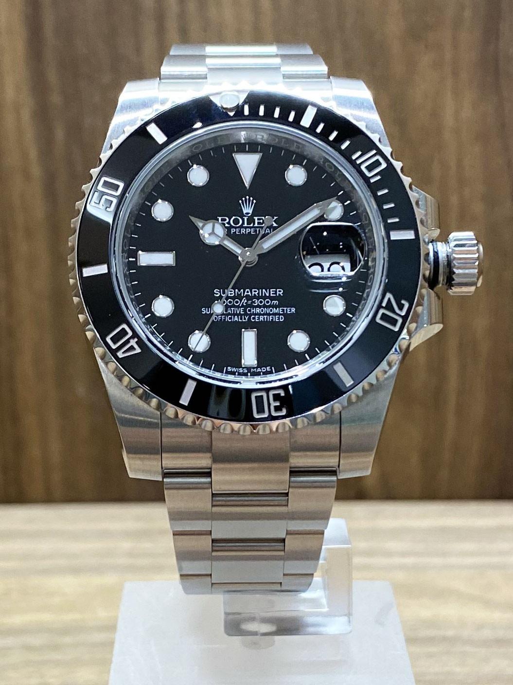 BEGAGNAD Rolex Submariner Date Svart År 2017